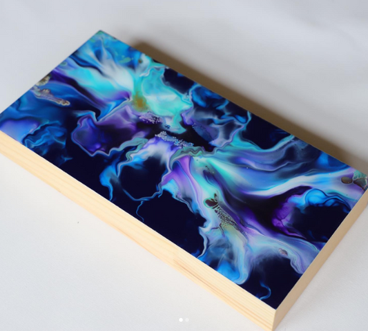 Learn the Art of Acrylic Pour Painting